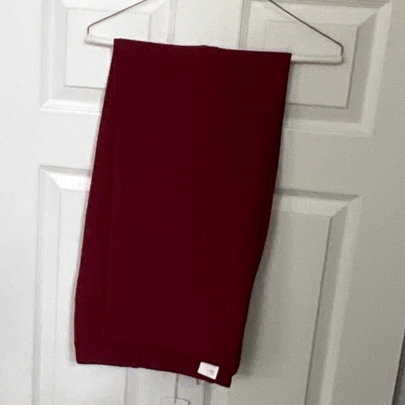 NWT ARITZIA Wilfred Effortless Pants Size 4 Wine Red - Picture 13 of 15